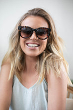 Load image into Gallery viewer, AMBER - Demi